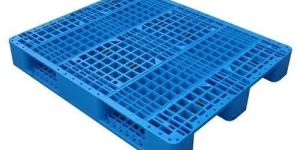 INJECTION MOLDED PLASTIC PALLET