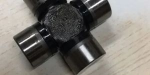 Universal Joint Cross