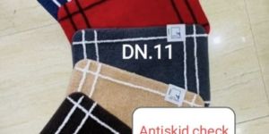 Anti Skid Check Mat