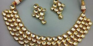 Kundan Necklace Set