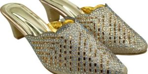 Ladies Fashion Slippers