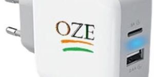 OZE 0.5 amp Dual USB Fast Mobile Charger ( White )