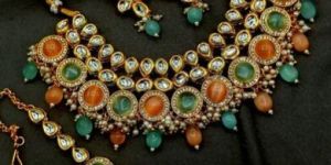 Traditional Kundan Set