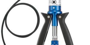 Pneumatic Hand Pump for Calibration