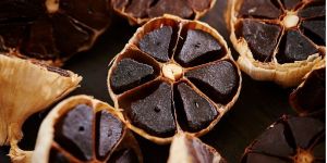 Dried Black Garlic