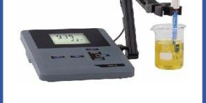 Laboratory PH Meter