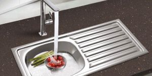 Stainless Steel Kitchen Sink with Drainboard