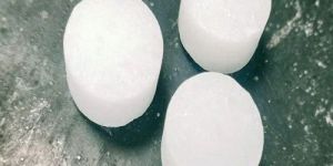 White Round Clothes Camphor Tablet