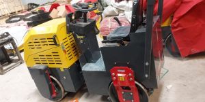 RIDE ON ROLLER DOUBLE DRUM YH1000 3 TON