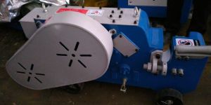 TMT BAR CUTTING MACHINE GQ40E