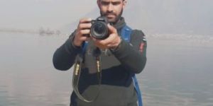 DSLR 2020 Model Fresh 3 Times Use Only