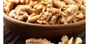 a Grade Kashmiri Walnuts