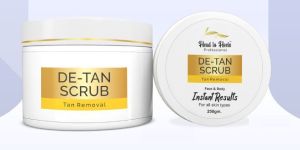 Head to Heels Face Scrub