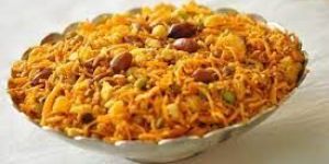 200 Gm Navratan Namkeen