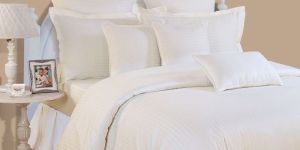 White Stripes Polyester Bed Sheet Set