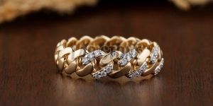 Attractive Round Cut Diamond Rose Gold Ring