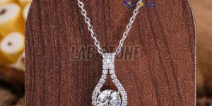Luxurious Round Cut Diamond White Gold Pendant
