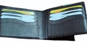 Bi Fold Men Leather Wallet