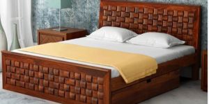 Wooden Antique Double Bed