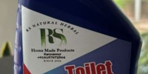 RS Natural Herbal Toilet Cleaner
