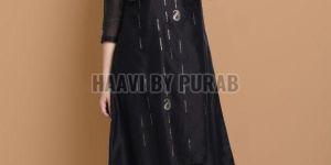 Hand Embroidered Mukaish Work Kurta in Chanderi Silk with Pencil Pant
