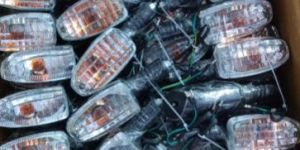 CT 100 White Glass Side Indicator Light