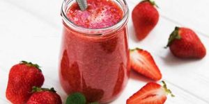 Prickly Pear Strawberry Smoothie