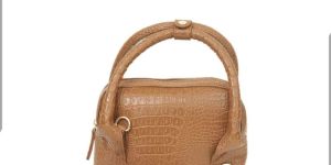 Aegte Carry It in Style Leather Bag