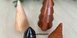 Set of 4 Wooden Christmas Tree