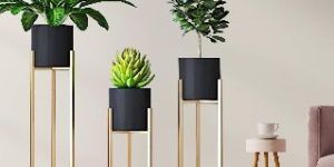 Black Round 3 Tier Metal Planter Stand