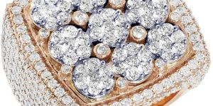 Rose Gold Diamond Ring Studded with Moissanite Diamond in VVS Clarity