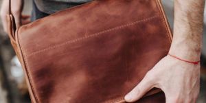 Mens Cow Vintage Leather Crossbody Messenger Laptop Bag