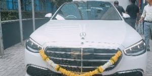 Luxury Car Rentals Service