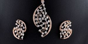 PS128P Ladies Diamond Pendant Set