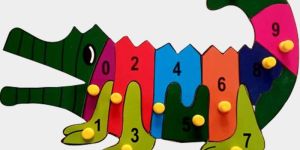 TE-27 Wooden Crocodile Puzzle