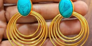 NATURAL HANDMADE EARRING