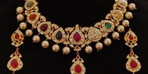 Kundan Necklace Set
