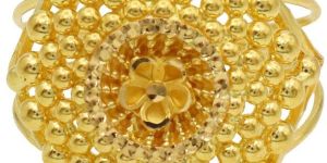 Quintessential Gold Finger Ring