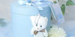 Round Leatherite Gift Boxes on Platter