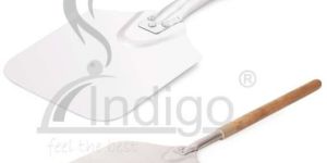 WOODEN HDL PIZZA SPADE