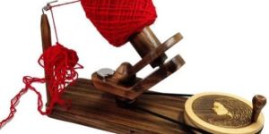 Rosewood Yarn Winder