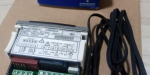 XR08CX PID/On-Off Dixell Controller