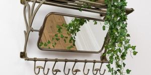 Small Train Hall Luggage Wall Mounted Rack