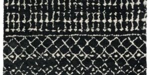 Rectangular Woolen Rug