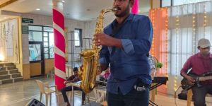 Saxophone Solo Performer
