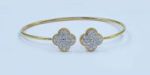 Ladies Gold Bracelet