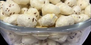 Raw Makhana