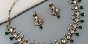 Pure Brass Real Kundan Victorian Necklace Set