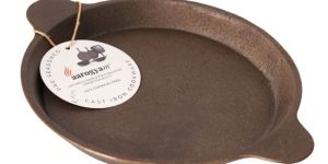 8 inches aarogyam cast iron pre-seasoned fish fry cookware