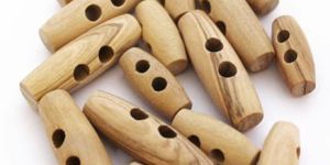 WOODEN TOGGLE BUTTONS